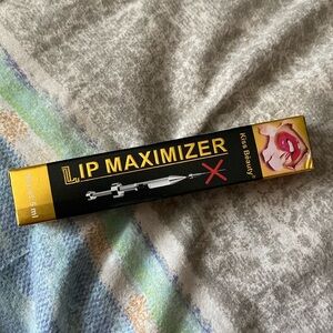 NWT Lip Maximizer (Kiss Beauty) lip injection gloss